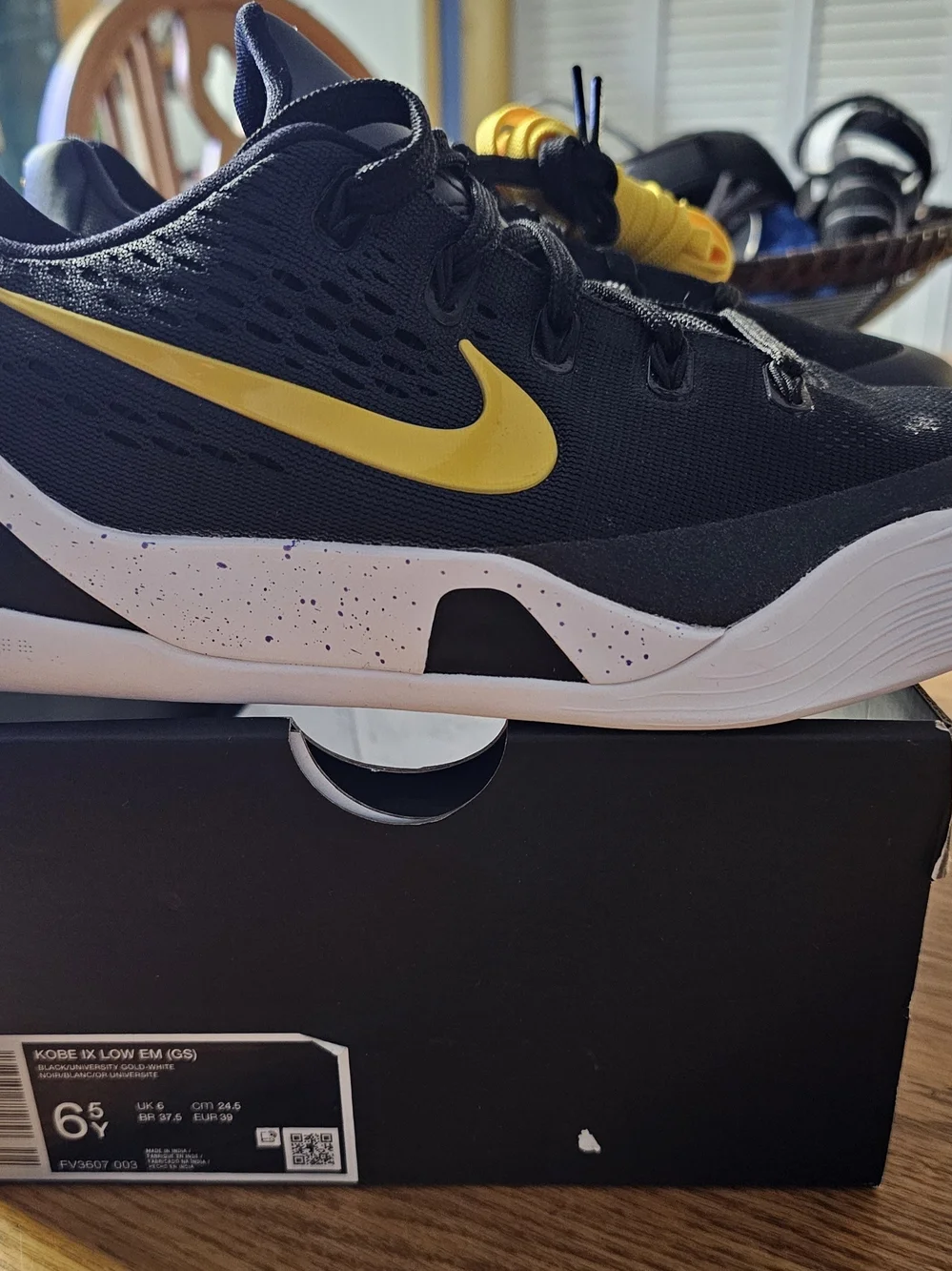Nike Kobe 9 Low EM GS 